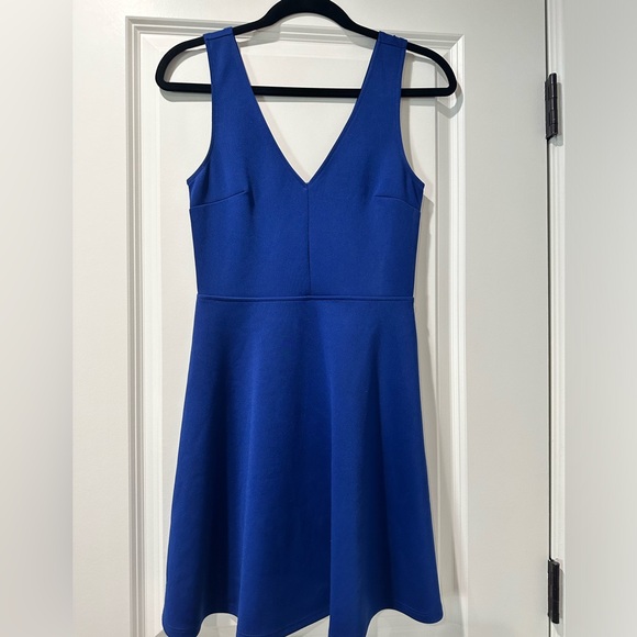 Simple Blue Dress - Picture 2 of 2